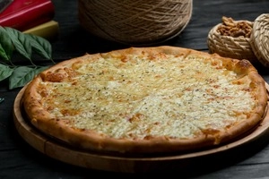 Quattro Formaggi Pizza